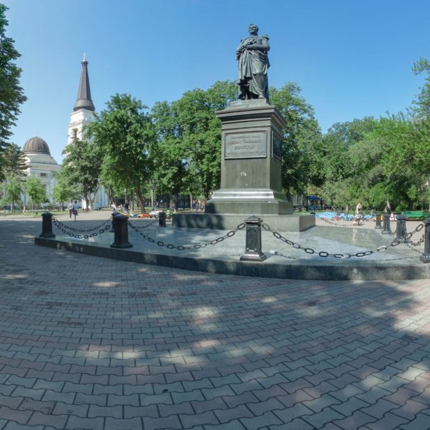 Памятник князю Воронцову в Одессе