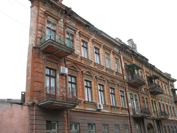 Дом-стена, Одесса