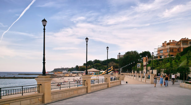 Набережная на Золотом берегу