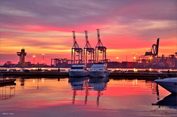 Рассвет на морском вокзале, Одесса