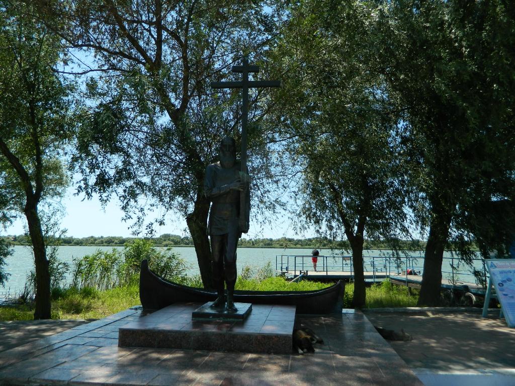 скульптура липован в вилково