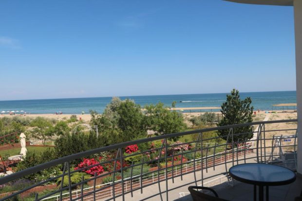 beach apartment zebra