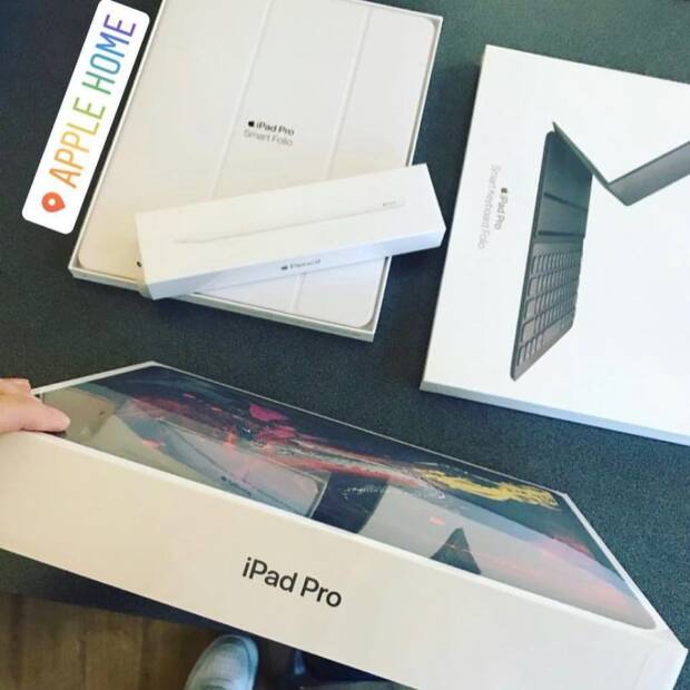 Apple home, торгово-сервисный центр. Бытовая техника, электроника, телефоны, гаджеты > Телефоны и аксессуары, Одесса