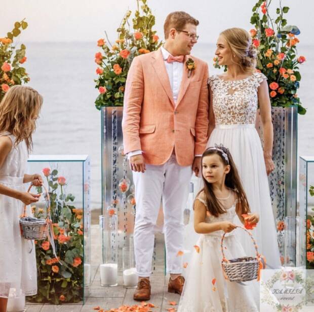 Gallery of Kamilia Lisowska, цветы. Услуги > Доставка цветов, подарков, Одесса