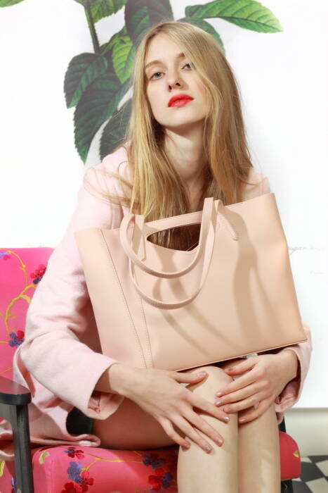 Магазин Vivat Accessories - большой выбор женских сумок. Шоппинг > Сумки, чемоданы, кошельки, Одесса