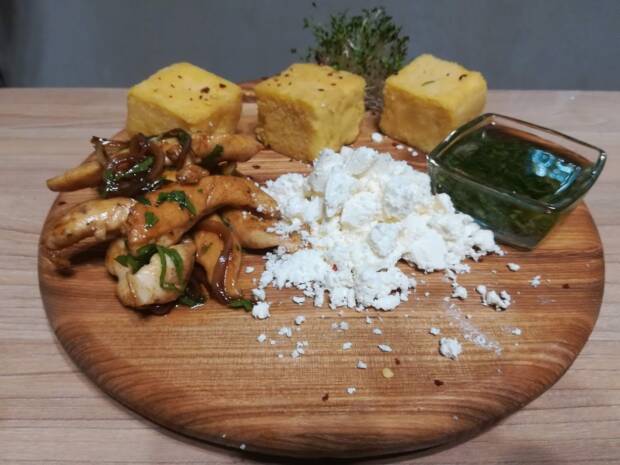 Мясная продукция в кафе Таргим. Рестораны, кафе, пиццерии, суши > Кафе, бары, Одесса