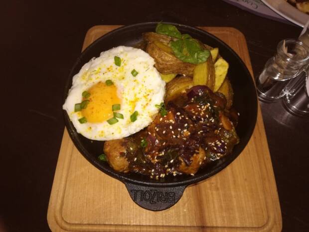 Мясная продукция в кафе Таргим. Рестораны, кафе, пиццерии, суши > Кафе, бары, Одесса