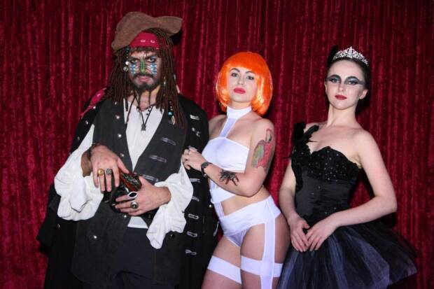 OSCAR (ОСКАР), стриптиз в Одессе. Ночные клубы, караоке, боулинг, бильярд > Стриптиз-клубы, Одесса