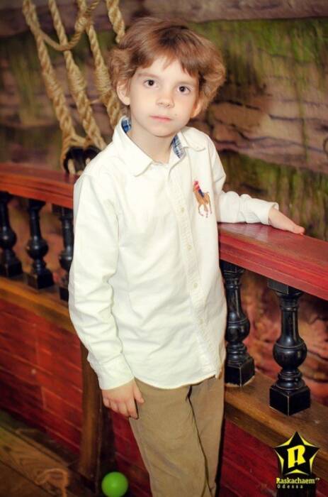 Пиноккио, детское кафе, развлекательный центр для детей (Pinokkio). Детский отдых, аквапарки, зоопарки, цирк > Детские батуты, аттракционы, Одесса