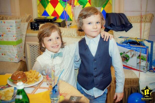 Пиноккио, детское кафе, развлекательный центр для детей (Pinokkio). Детский отдых, аквапарки, зоопарки, цирк > Детские батуты, аттракционы, Одесса