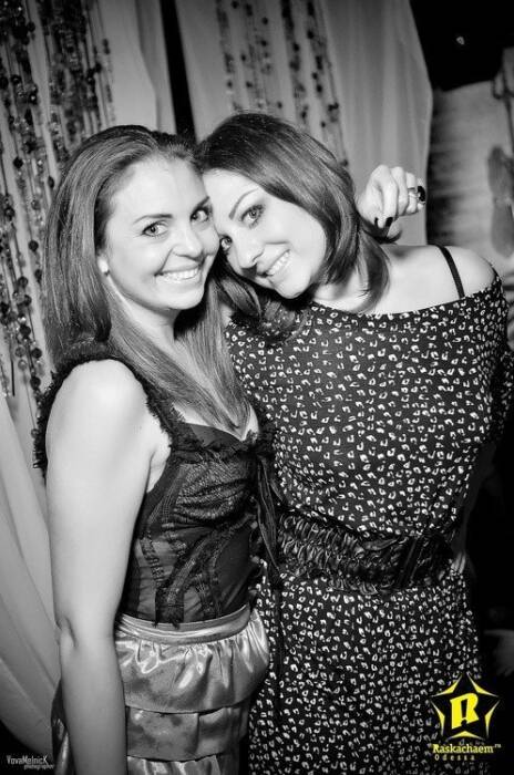 Agharti, кафе здорового питания. Ночные клубы, караоке, боулинг, бильярд > Ночные клубы, Одесса