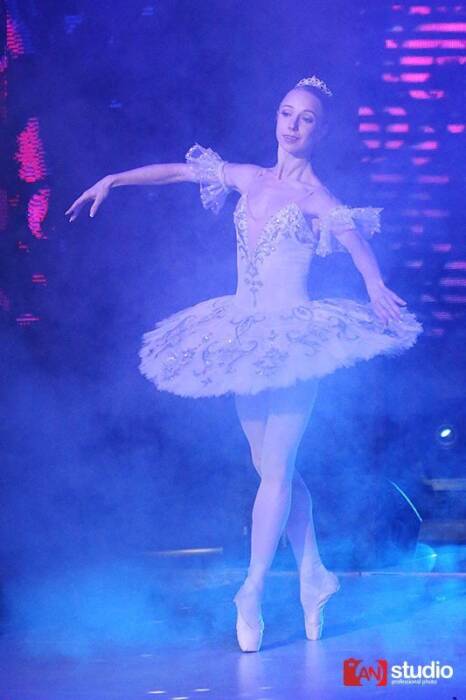 Артшат Холл (Арт-шат, Artshat), мясной ресторан. Ночные клубы, караоке, боулинг, бильярд > Ночные клубы, Одесса