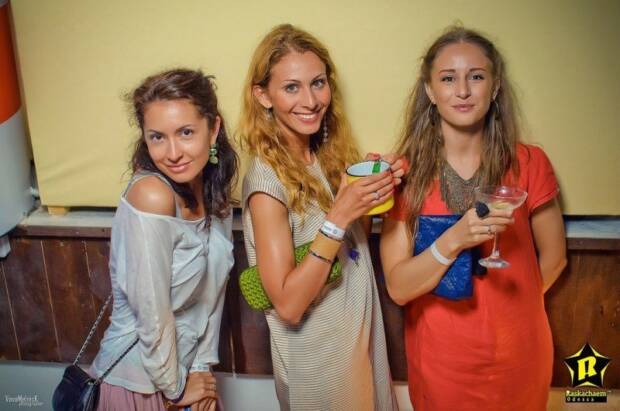 Маяк, bbq beach club. Ночные клубы, караоке, боулинг, бильярд > Ночные клубы, Одесса