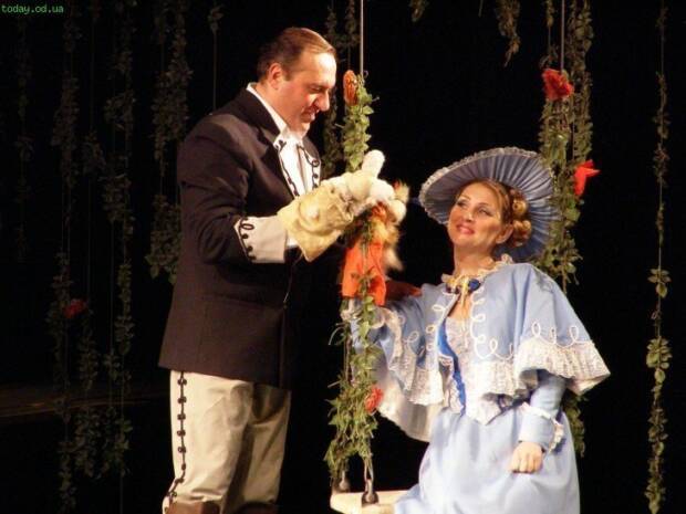 Одесский академический театр музыкальной комедии имени Михаила Водяного. Кинотеатры, музеи, театры, выставки > Театры, филармонии, органный зал, Одесса