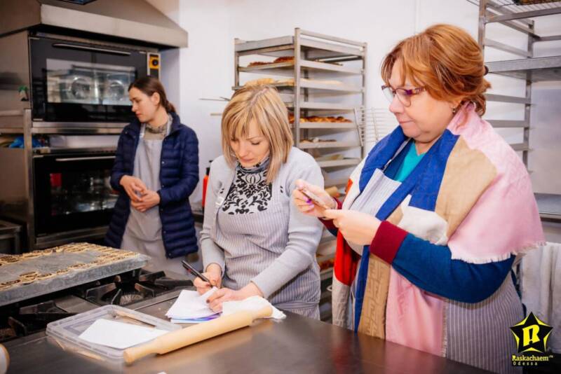 Плюшкинъ, кулинарная школа. Рестораны, кафе, пиццерии, суши > Кафе, бары, Одесса