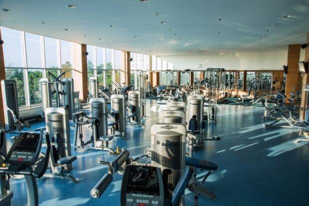 Белый парус, фитнес центр. Спортзалы, школы танцев, фитнес клубы > Фитнес клубы, тренажерные залы, Одесса