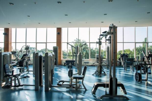 Белый парус, фитнес центр. Спортзалы, школы танцев, фитнес клубы > Фитнес клубы, тренажерные залы, Одесса