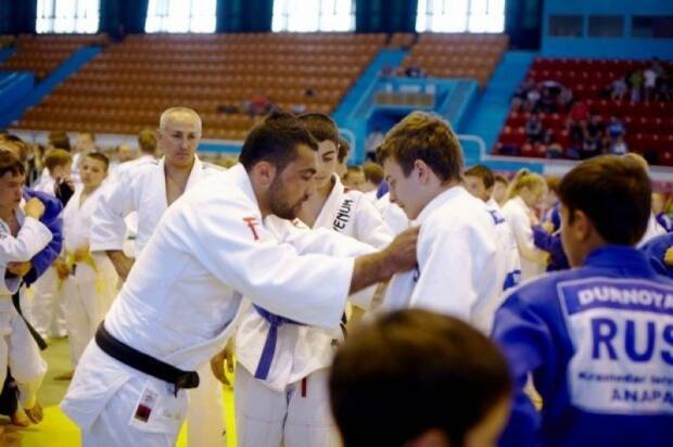 Дворец спорта, спортивно-концертный комплекс. Спортзалы, школы танцев, фитнес клубы > Спортивные объекты, стадионы, Одесса