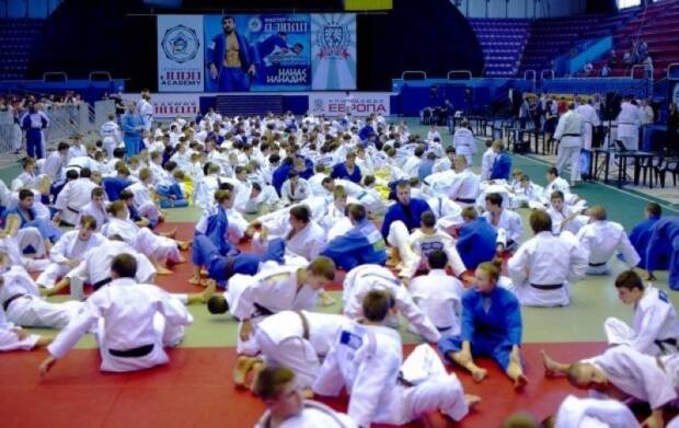 Дворец спорта, спортивно-концертный комплекс. Спортзалы, школы танцев, фитнес клубы > Спортивные объекты, стадионы, Одесса