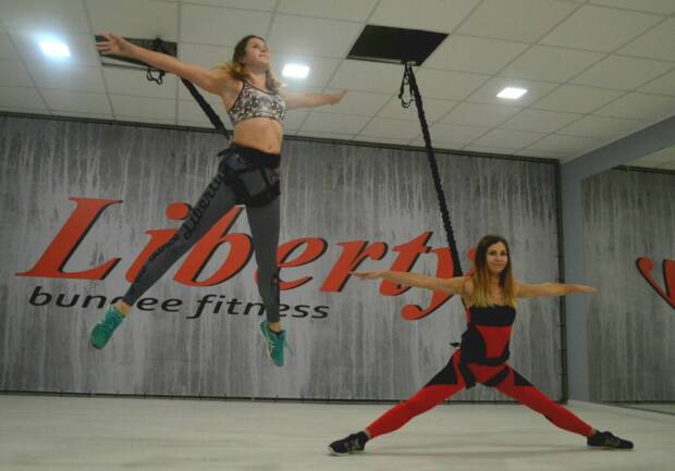 Liberty, bungee fitness, фитнес, флай йога, аэрострейтчинг в Одессе. Спортзалы, школы танцев, фитнес клубы > Фитнес клубы, тренажерные залы, Одесса