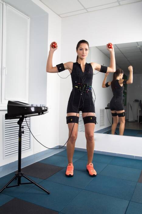 Массаж в студии Black owl. Спортзалы, школы танцев, фитнес клубы > Фитнес клубы, тренажерные залы, Одесса