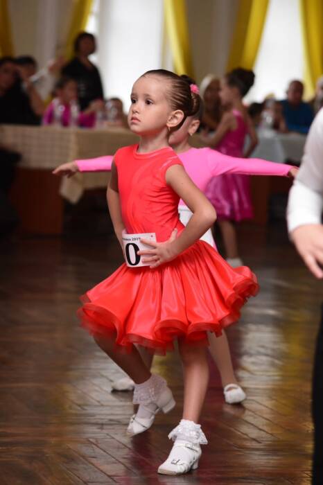 Modern dance studio, студия бального танца. Спортзалы, школы танцев, фитнес клубы > Школы танцев, Одесса