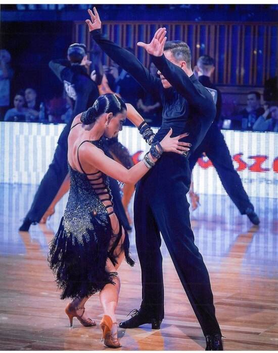 Modern dance studio, студия бального танца. Спортзалы, школы танцев, фитнес клубы > Школы танцев, Одесса