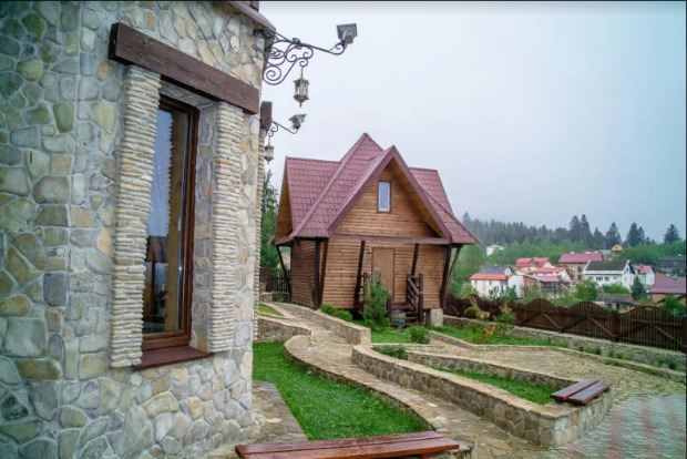 Оздоволение в комплексе «Під Лісом» в Карпатах. Турагентства, гостиницы, базы отдыха > Санатории, Одесса