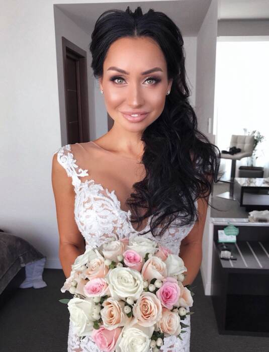 Студия причесок и визажа Елены Каневской. Салоны красоты, солярии, сауны, SPA > Визаж, макияж, Одесса