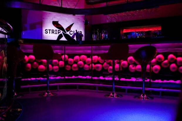 X-Club, русская баня, римская сауна, финская сауна. Ночные клубы, караоке, боулинг, бильярд > Стриптиз-клубы, Одесса