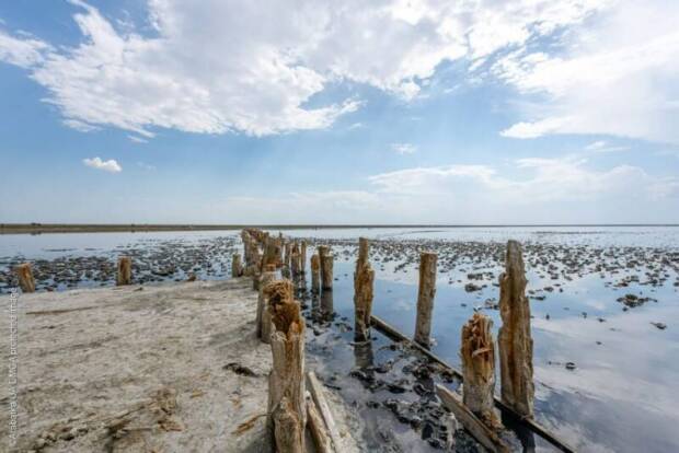 Розовое озеро, Арабатская Стрелка
