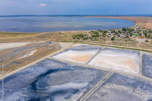 Розовое озеро, Арабатская Стрелка