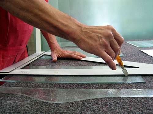 Прирезка стекла на заказ