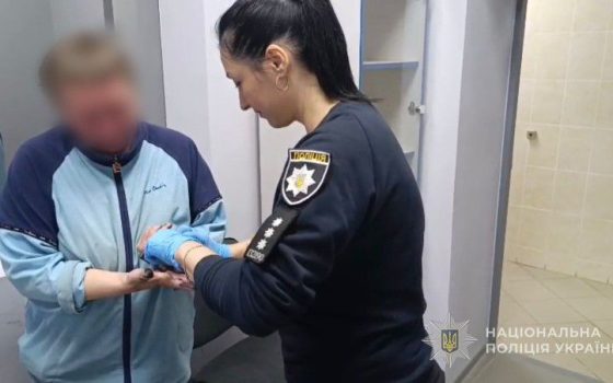 Вбивство немовляти на Одещині: мати задушила 9-місячну доньку через плач