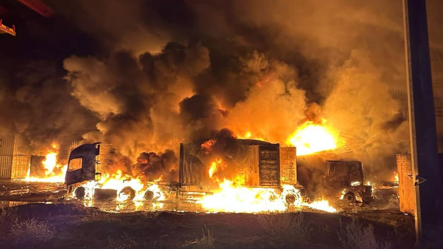 Російська атака на Одещину: пожежі в порту та на АЗС, постраждалі люди