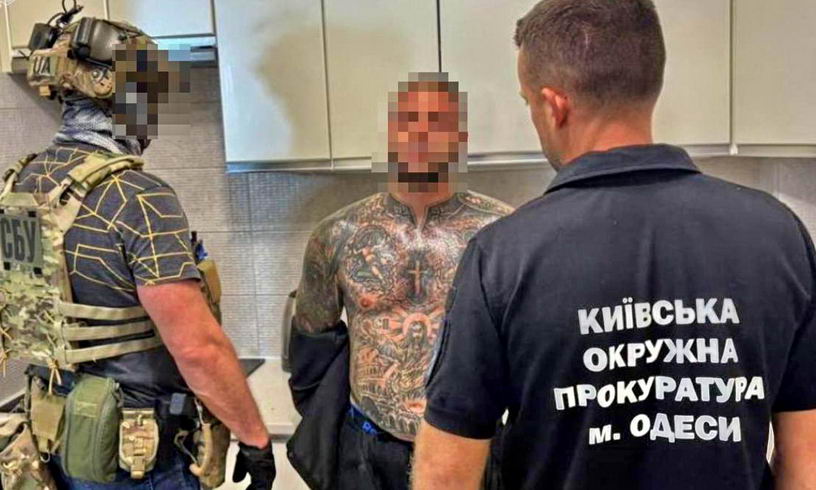 Затримання рекетирів в Одесі: 10 тисяч доларів примусом