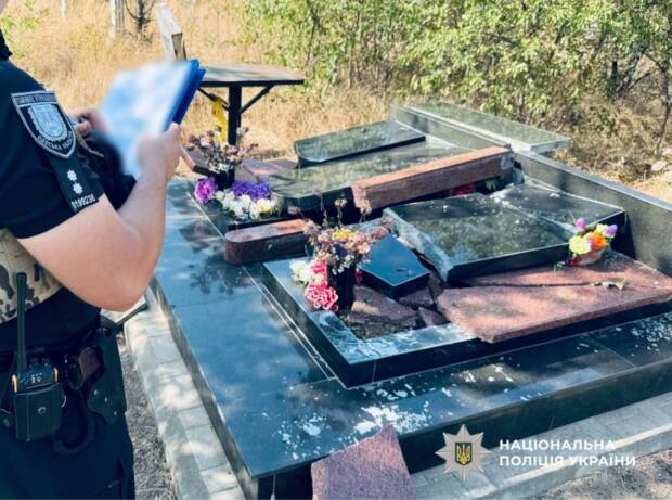 Масове пошкодження пам'ятників в Одесі: 86 зруйнованих надгробків