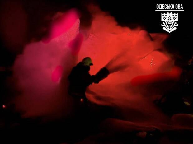 Російські окупанти здійснили чергову атаку на Одеську область, використовуючи безпілотні літальні апарати. Внаслідок двох хвиль нальоту пошкоджено об'єкт транспортної інфраструктури.