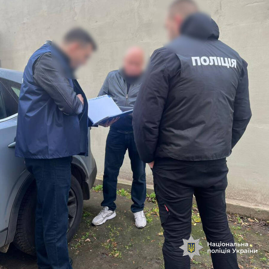 20 млн грн збитків: Нацполіція викрила незаконне захоплення земель на Ланжероні