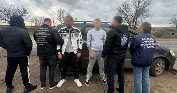 На кордоні Одещини затримали водія з ухилянцем у багажнику — схема за 20 тисяч доларів