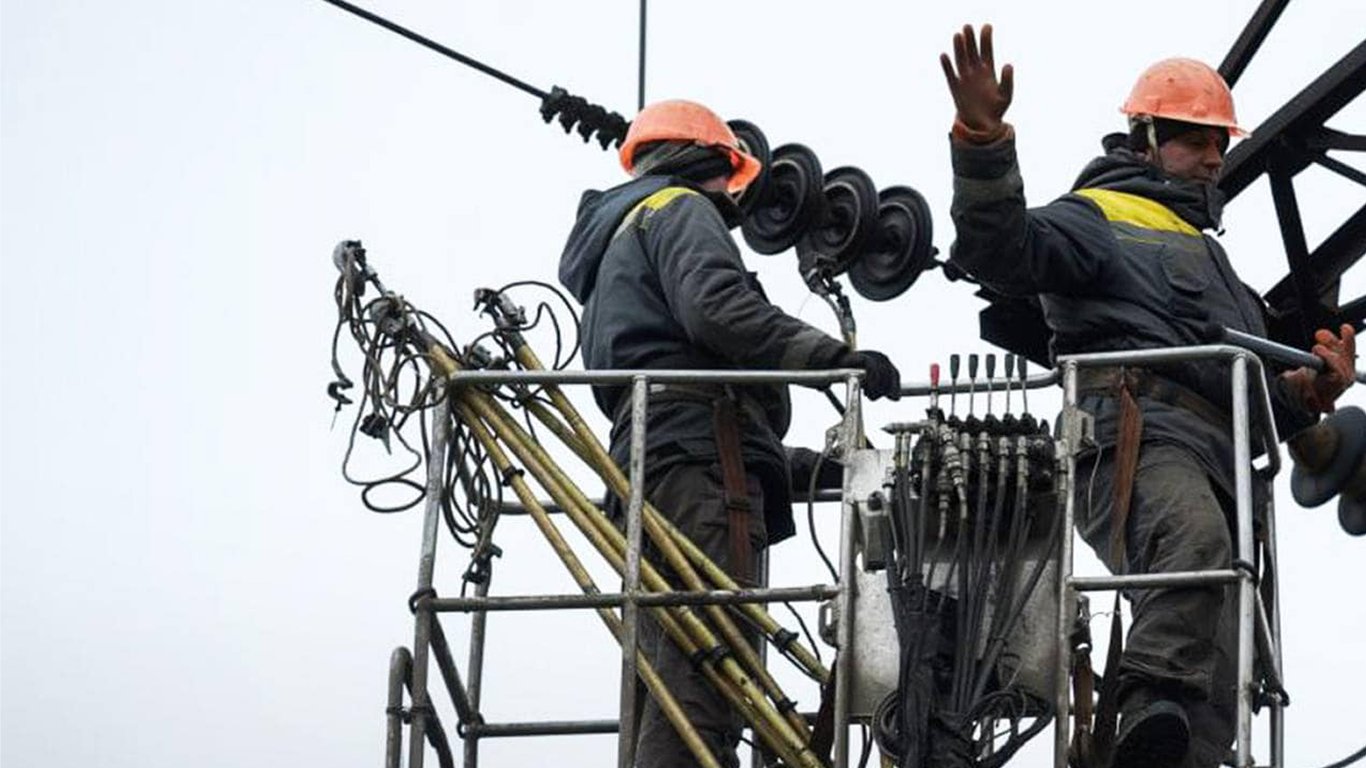 Графіки відключення світла в Одесі та області: експерт назвав терміни