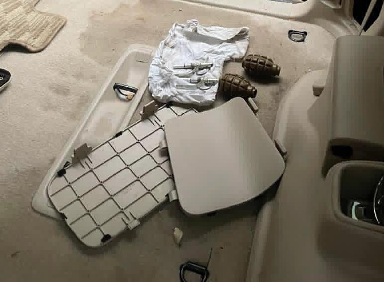 На Одещині затримали чоловіка з бойовими гранатами у автомобілі