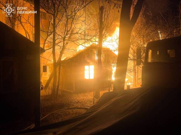 Ракетна атака росіян спричинила пожежу на базі Одещини