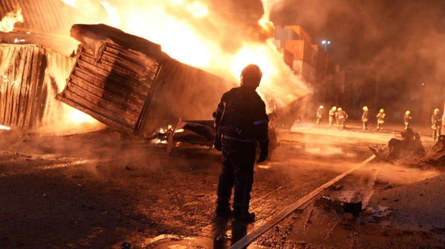 Атака на Одещину 2 квітня: пожежа в порту, пошкоджено будинки