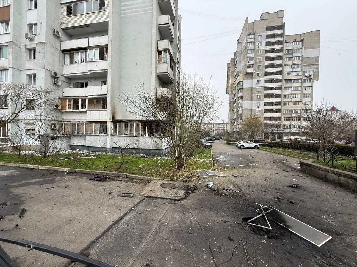 Атака на Одещину 2 квітня: пожежа в порту, пошкоджено будинки