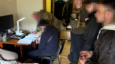 У Одесі посадовець ТЦК за $7,5 тисяч пропонував списати військовослужбовців з обліку